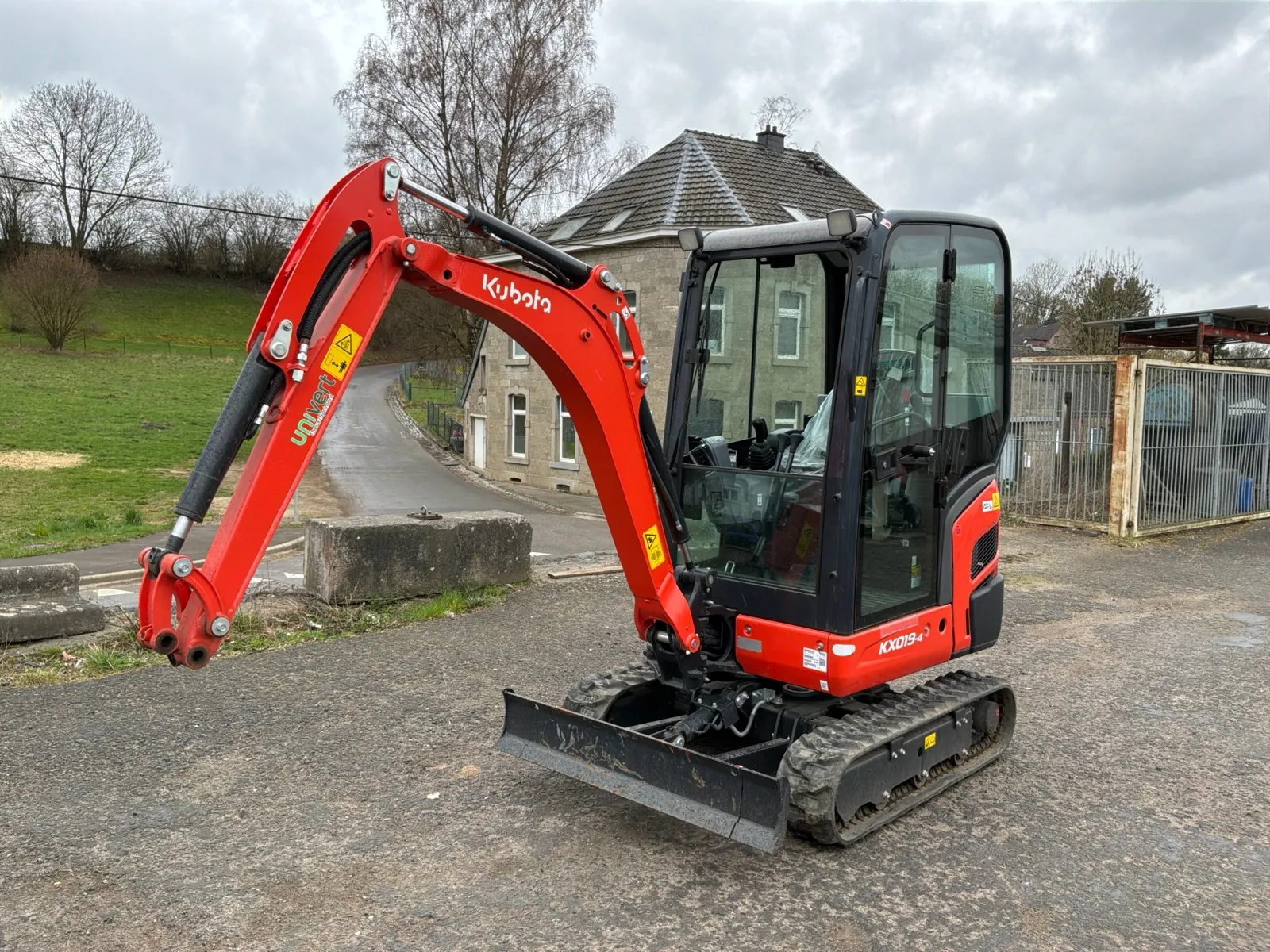 file 2023 Kubota Kx019-4 Mini pelle – Image 1